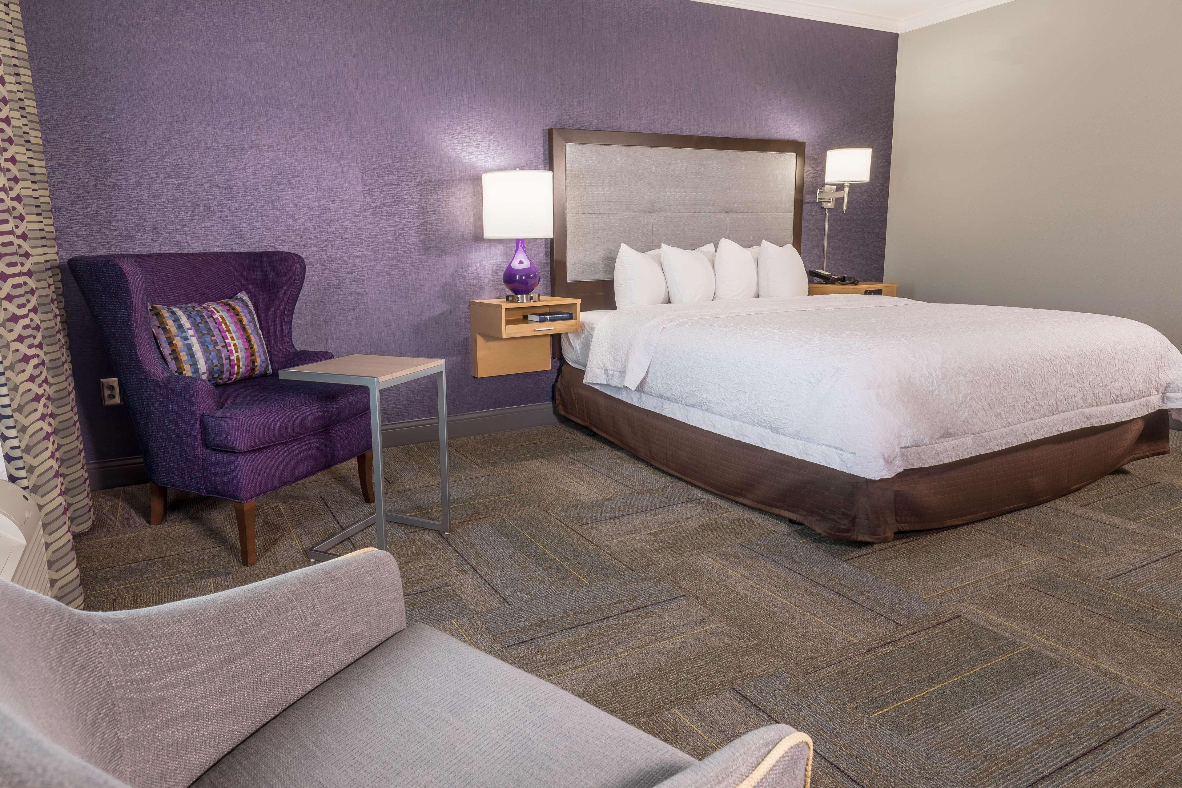 Hampton Inn & Suites Dublin Exterior photo